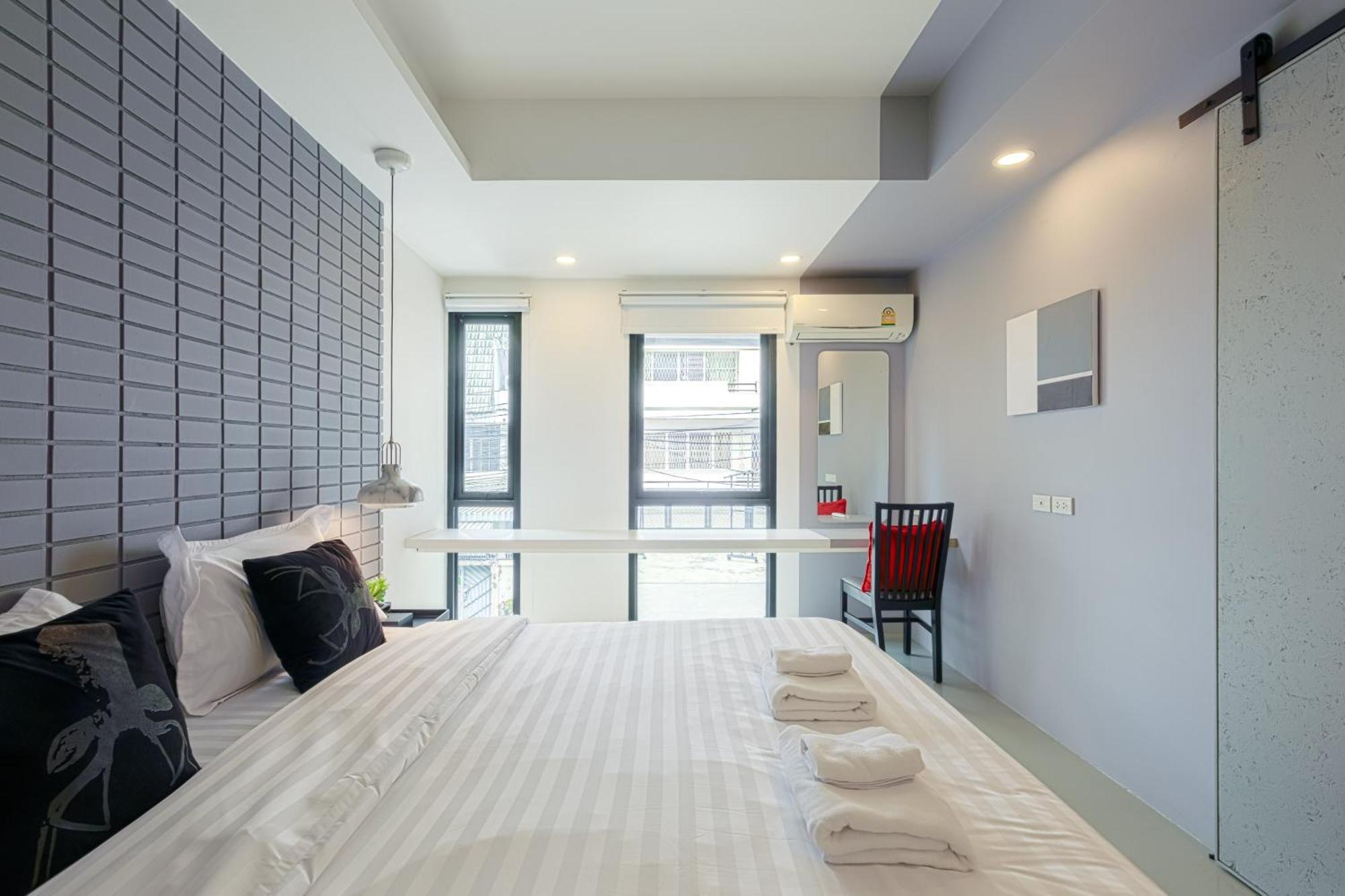 24 Hills Hotel バンコク都 エクステリア 写真